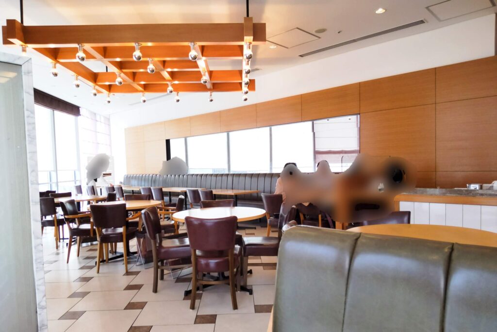 BURDIGALA CAFE（ブルディガラカフェ）大丸東京店の店内写真