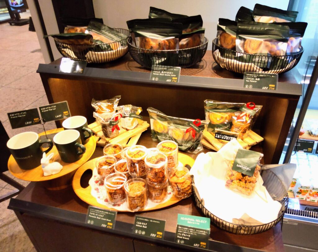 BAKERY＆RESTAURANT SAWAMURA（ベーカリー＆レストラン沢村）名古屋の焼き菓子売り場の写真