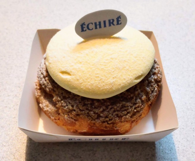 ECHIRE PATISSERIE AU BEURRE（エシレ・パティスリー オ ブール）＜名古屋＞限定のグラン シュー・エシレの写真