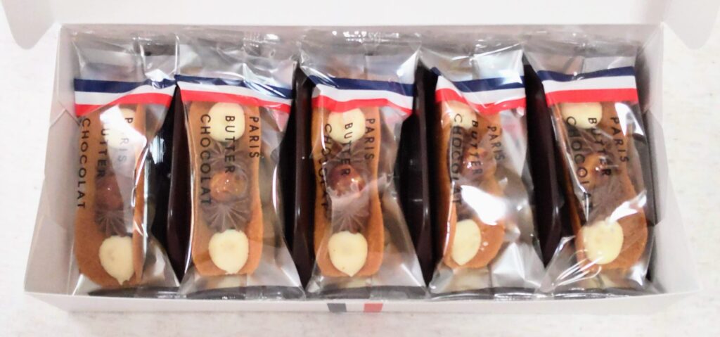 PARIS BUTTER CHOCOLAT（パリバターショコラ）の箱を開けた写真