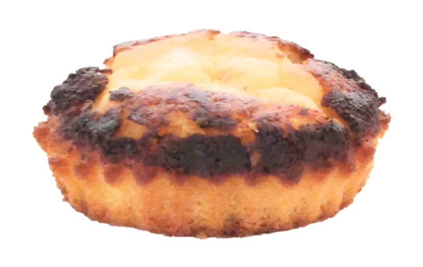 C3（シーキューブ）の焼きティラミスを横から見た写真