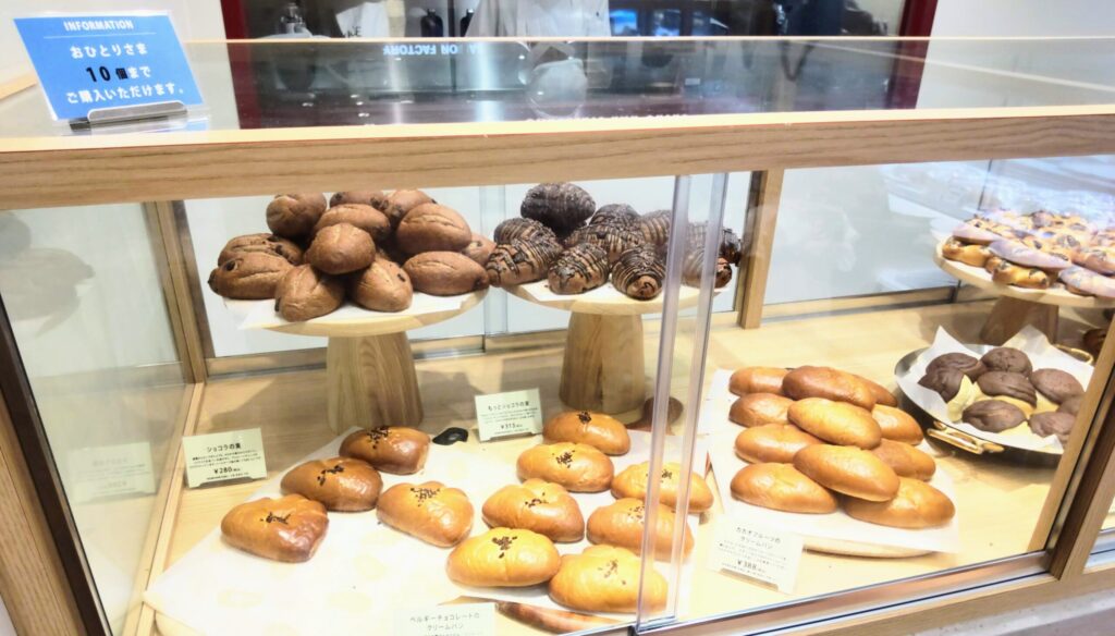 GODIVA Bakery ゴディパン松坂屋名古屋店の店内写真