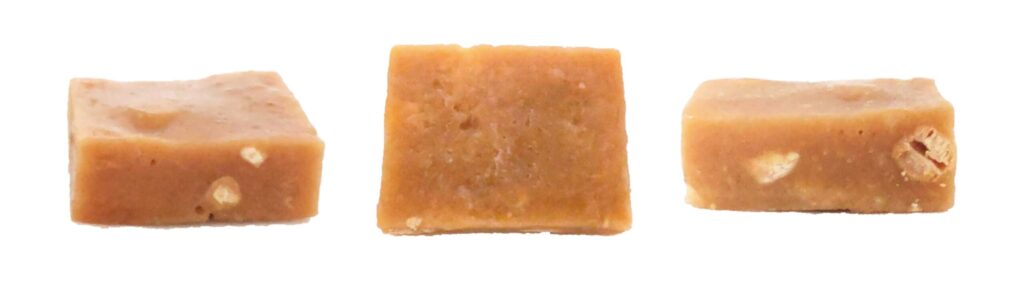 六花亭のマルセイキャラメルを上横裏から見た写真