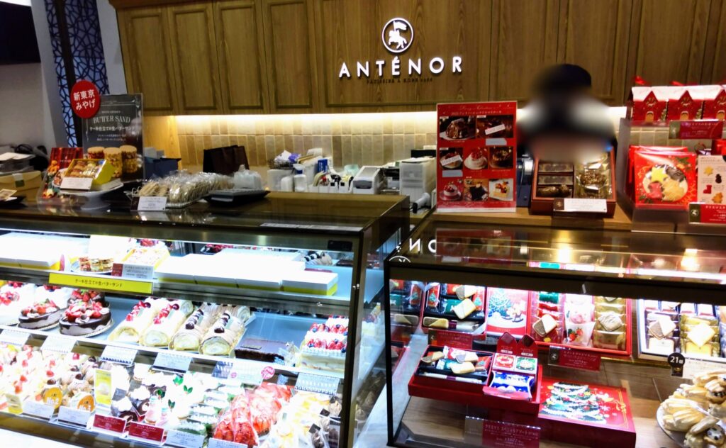 ANTENOR（アンテノール）大丸東京店の店頭写真