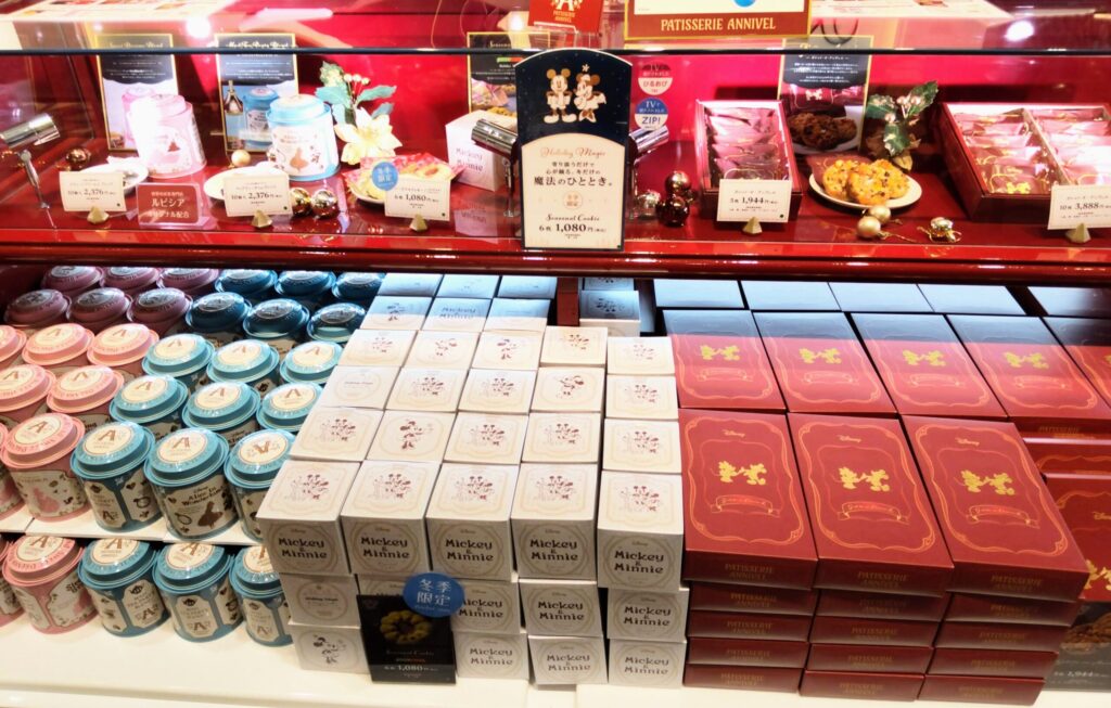 PATISSERIE ANNIVEL（パティスリー アニヴェル）のシ焼菓子の店頭写真