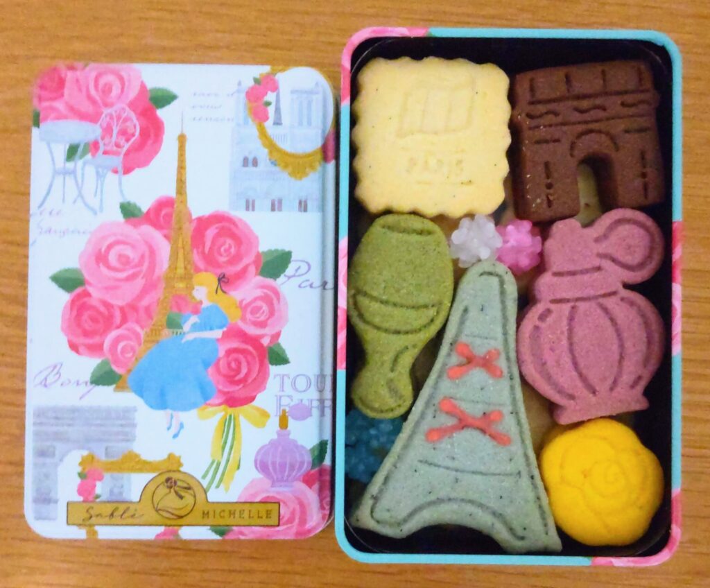 Sable MICHELLE（サブレミシェル）のヴォヤージュサブレパリの蓋を開けた写真