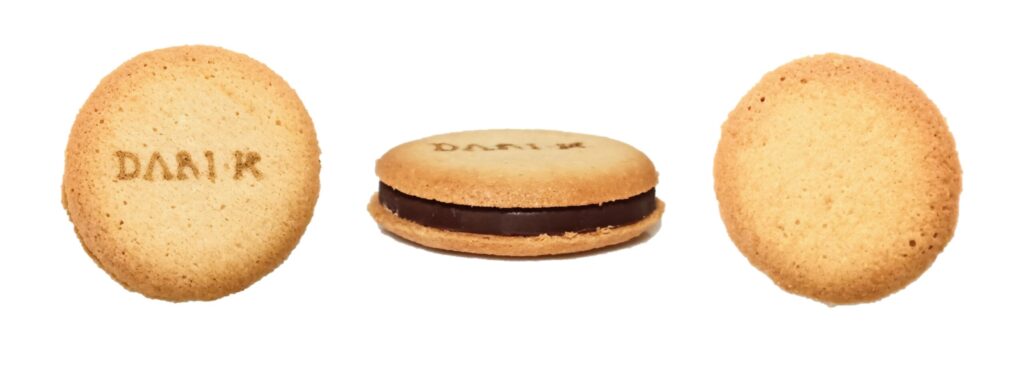 Dari K（ダリケー）のカカオサンドクッキーのミルクの写真
