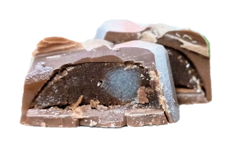 Nakamura Chocolate（ナカムラチョコレート）の桜餅の断面写真