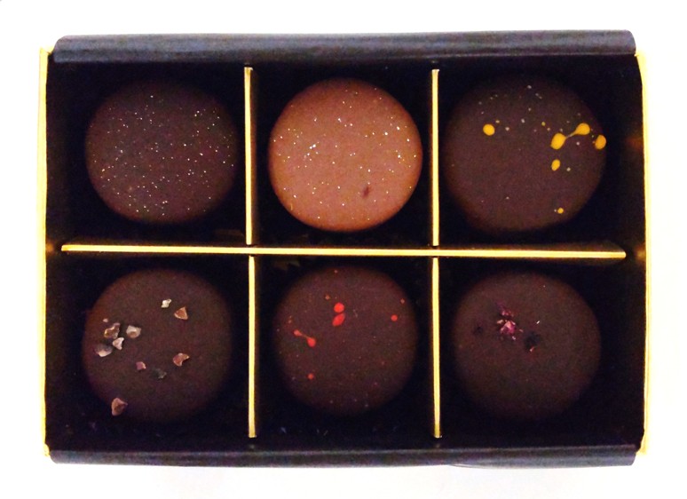 Sébastien Bouillet（セバスチャン・ブイエ）のマカリヨンの中身の写真