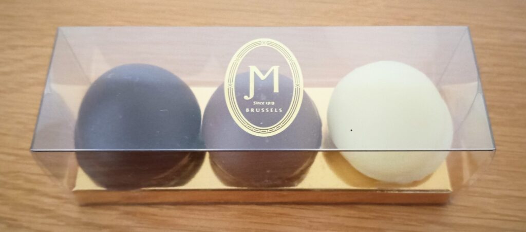 Madame Delluc（マダム ドリュック）で購入したMiniMelocake（ミニメロケーキ）の写真