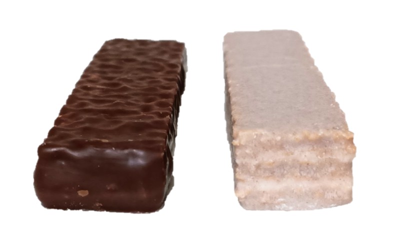 Chez Shibata（シェ・シバタ）の名古屋バトンを長手方向から見た写真